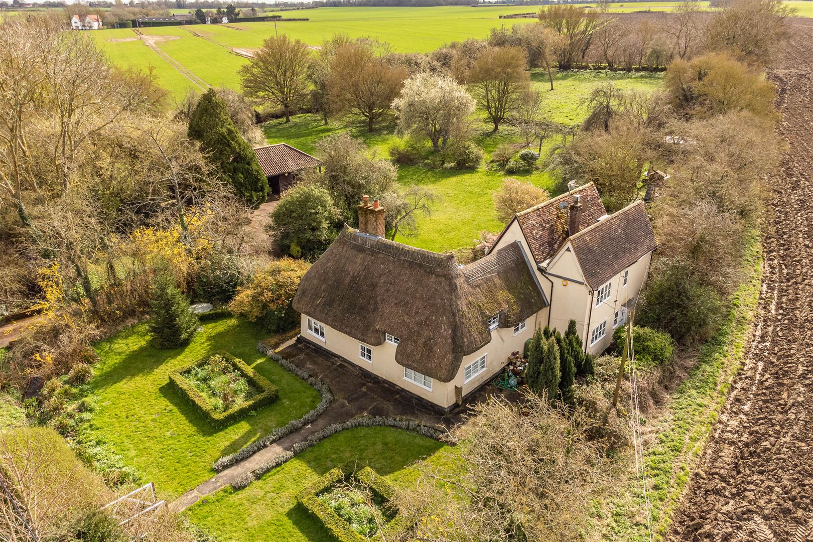 5 Bedroom for sale in Debden Cheffins Saffron Walden Sales